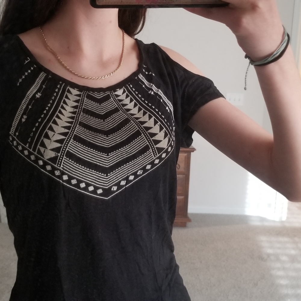 Shirt - Picture 3 of 4
